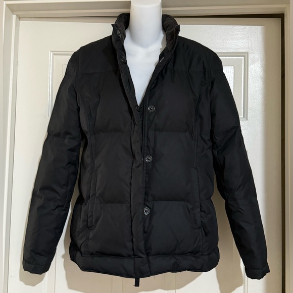 GAP Jackets & Blazers - GAP Black Women's Quilted Puffer Jacket
